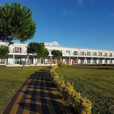 Solidago Aparthotel 3*