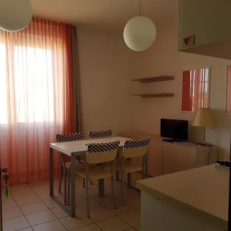 Solidago Aparthotel 3*